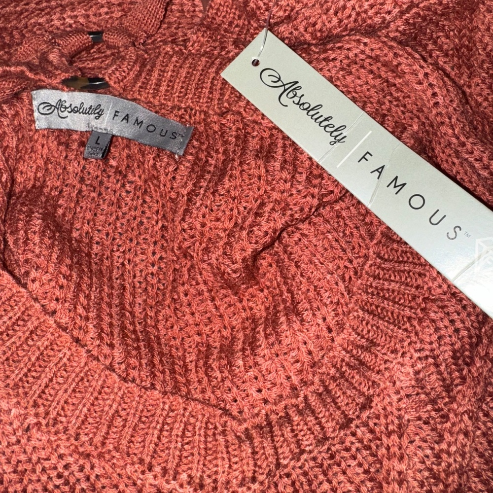 Sweater - Picture 4 of 4